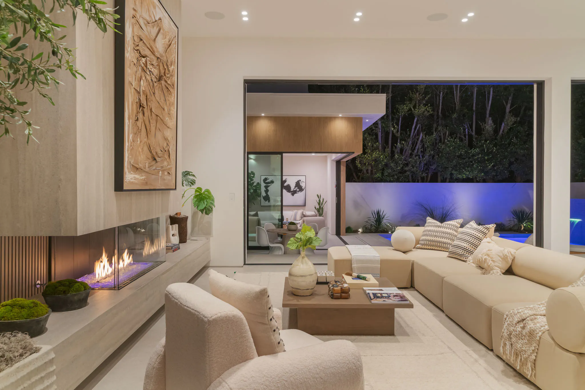 Meridith-Baer-Home-Home-Staging-Luxury-Homes-Kings-Modern-Retreat-Living-Room